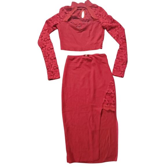 Blanc Dresses & Skirts - Blanc Red lace long sleeve crop top & skirt set 2 piece outfit size medium